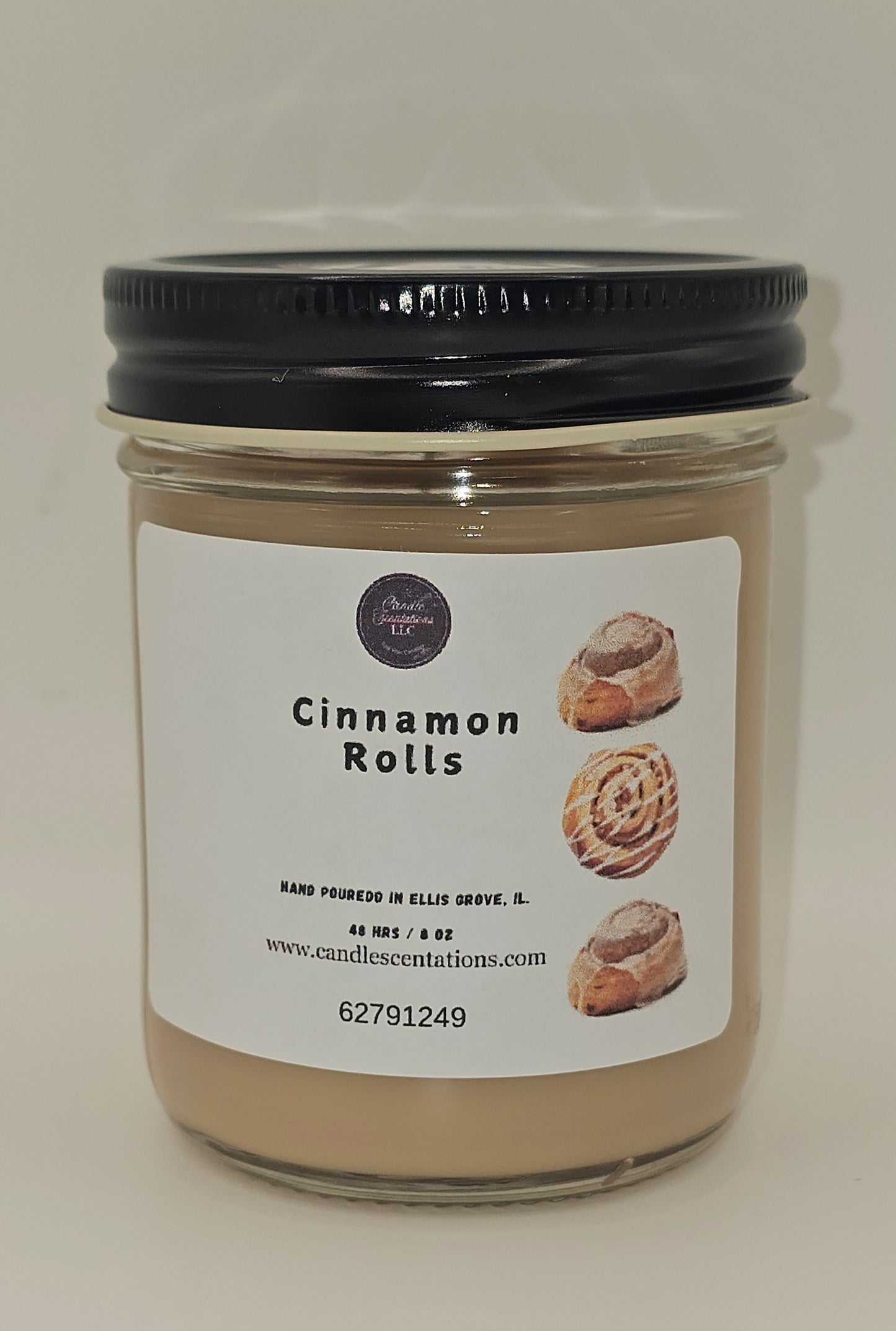 Cinnamon Rolls 8oz. Candle