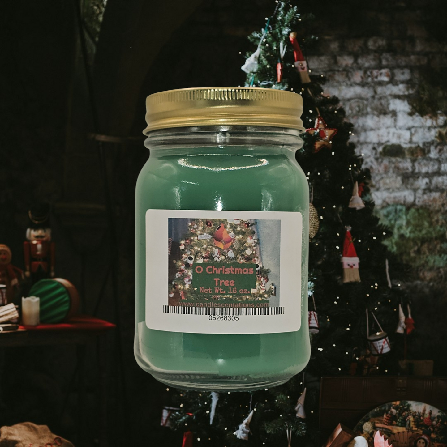 O Christmas Tree 16 oz. Candle
